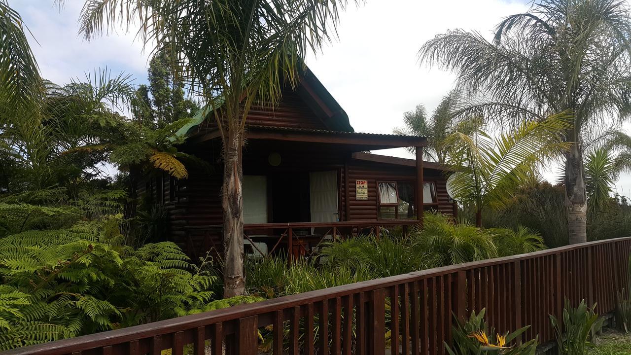 Mountain Breeze Log Cabins Stormsrivier Exterior foto